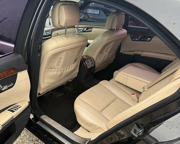 Черный Мерседес С Класс, объемом двигателя 3.5 л и пробегом 395 тыс. км за 8500 $, фото 16 на Automoto.ua