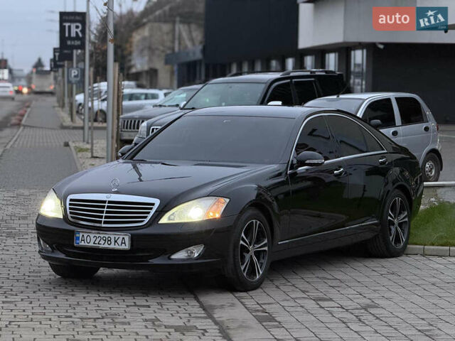 Черный Мерседес С Класс, объемом двигателя 2.99 л и пробегом 390 тыс. км за 9900 $, фото 1 на Automoto.ua