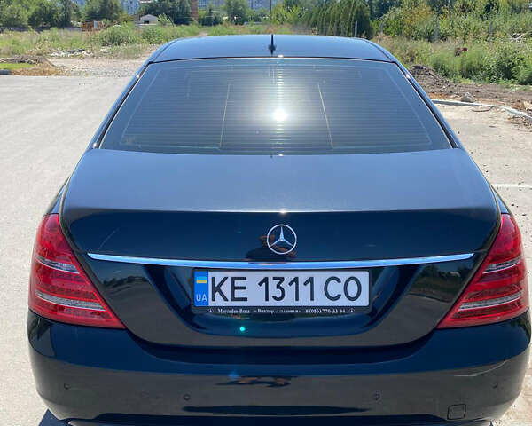 Черный Мерседес С Класс, объемом двигателя 3.5 л и пробегом 540 тыс. км за 14500 $, фото 9 на Automoto.ua
