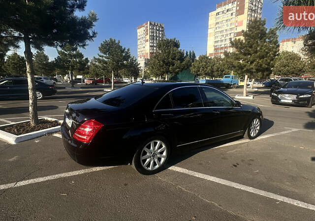 Черный Мерседес С Класс, объемом двигателя 3.5 л и пробегом 196 тыс. км за 9200 $, фото 8 на Automoto.ua