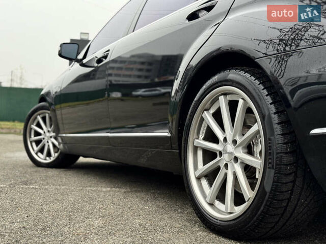 Чорний Мерседес С Клас, об'ємом двигуна 5.51 л та пробігом 193 тис. км за 12700 $, фото 21 на Automoto.ua