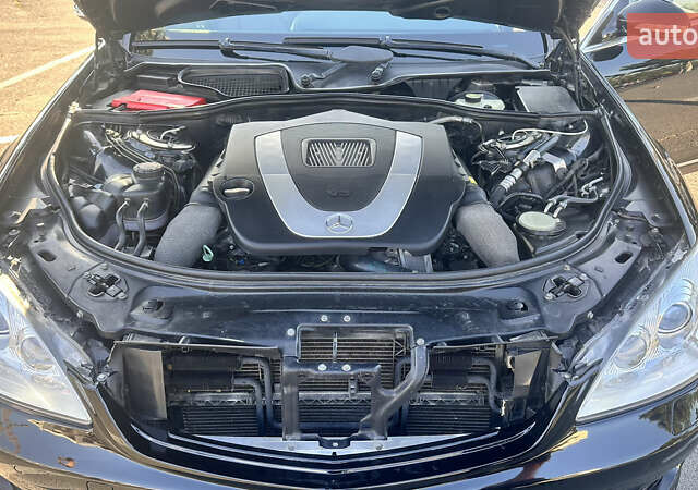 Черный Мерседес С Класс, объемом двигателя 3.5 л и пробегом 196 тыс. км за 9200 $, фото 29 на Automoto.ua