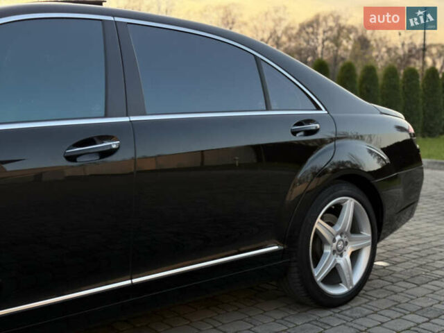 Чорний Мерседес С Клас, об'ємом двигуна 5.46 л та пробігом 224 тис. км за 11200 $, фото 51 на Automoto.ua