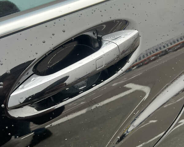 Черный Мерседес С Класс, объемом двигателя 5.5 л и пробегом 248 тыс. км за 13100 $, фото 18 на Automoto.ua