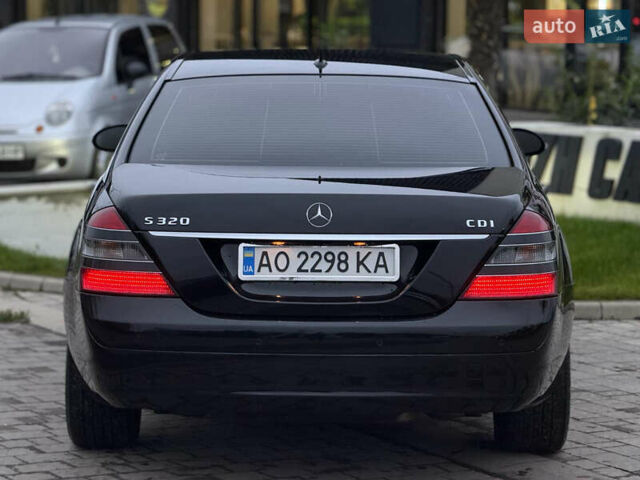 Черный Мерседес С Класс, объемом двигателя 2.99 л и пробегом 390 тыс. км за 9900 $, фото 9 на Automoto.ua