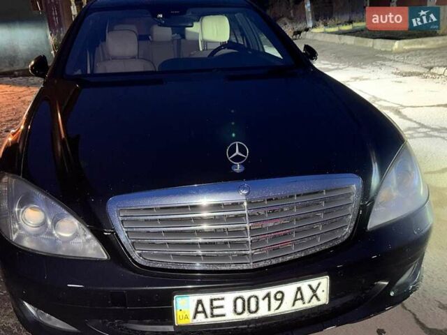 Чорний Мерседес С Клас, об'ємом двигуна 3.5 л та пробігом 600 тис. км за 12000 $, фото 4 на Automoto.ua