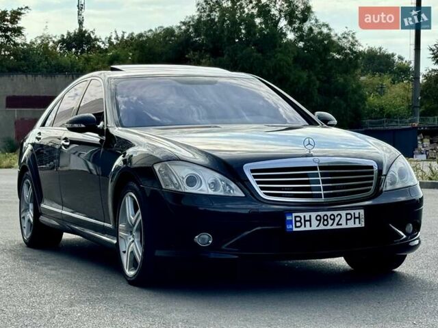 Чорний Мерседес С Клас, об'ємом двигуна 5.46 л та пробігом 241 тис. км за 9999 $, фото 58 на Automoto.ua