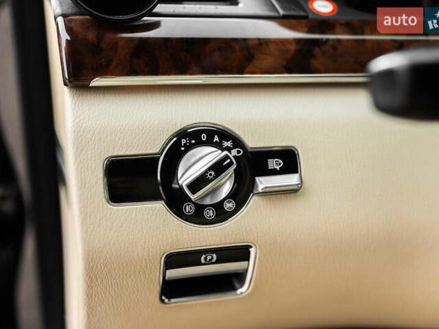 Черный Мерседес С Класс, объемом двигателя 5.46 л и пробегом 189 тыс. км за 16400 $, фото 44 на Automoto.ua