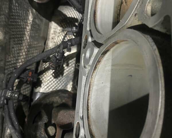 Чорний Мерседес С Клас, об'ємом двигуна 3.5 л та пробігом 217 тис. км за 9800 $, фото 3 на Automoto.ua
