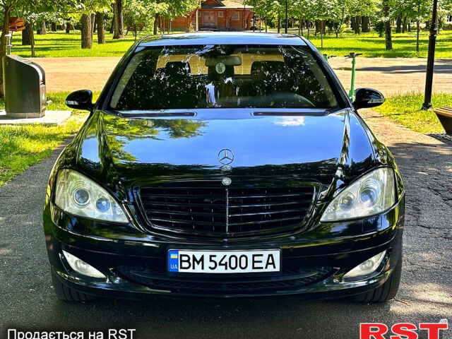 Черный Мерседес С Класс, объемом двигателя 3 л и пробегом 299 тыс. км за 9999 $, фото 1 на Automoto.ua