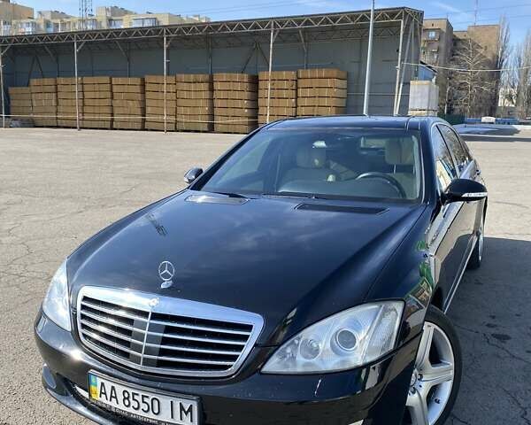Чорний Мерседес С Клас, об'ємом двигуна 3.5 л та пробігом 217 тис. км за 9800 $, фото 9 на Automoto.ua