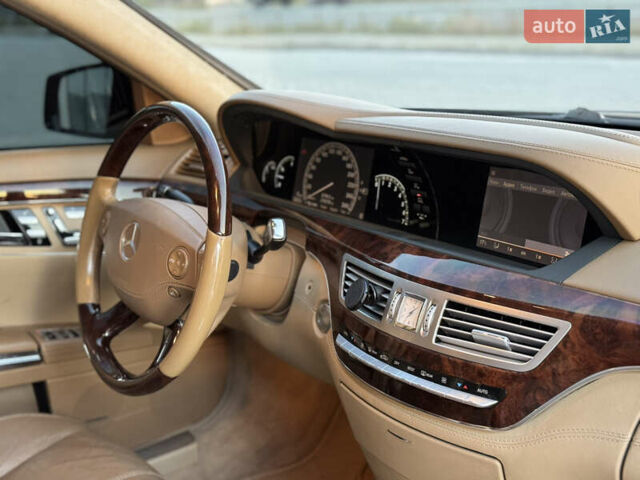 Мерседес С Класс 2006 в Тернополе на Automoto.ua Черный Мерседес С Класс, объемом двигателя 5.46 л и пробегом 277 тыс. км за 12000 $, фото 22 на Automoto.ua