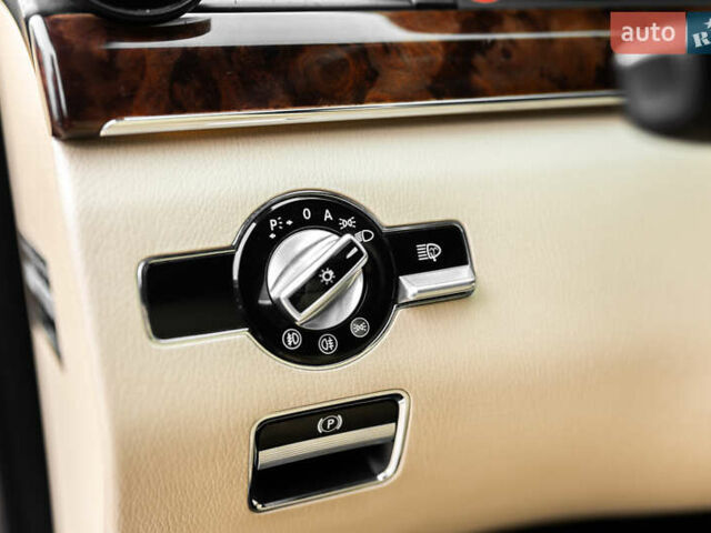 Черный Мерседес С Класс, объемом двигателя 5.46 л и пробегом 189 тыс. км за 16400 $, фото 42 на Automoto.ua