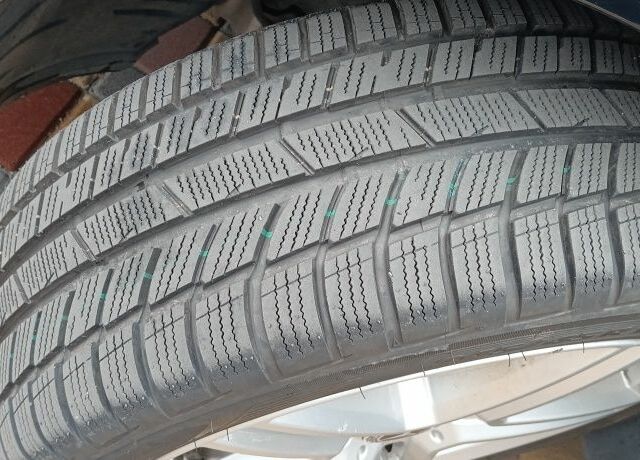 Мерседес С Класс 2006 в Гайсине на Automoto.ua Черный Мерседес С Класс, объемом двигателя 5.5 л и пробегом 207 тыс. км за 10500 $, фото 2 на Automoto.ua
