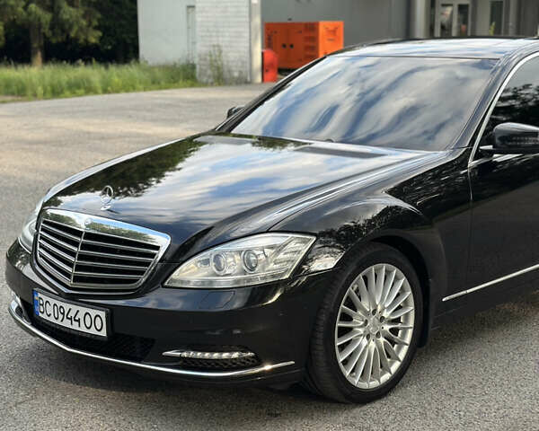 Черный Мерседес С Класс, объемом двигателя 3.5 л и пробегом 265 тыс. км за 12200 $, фото 15 на Automoto.ua