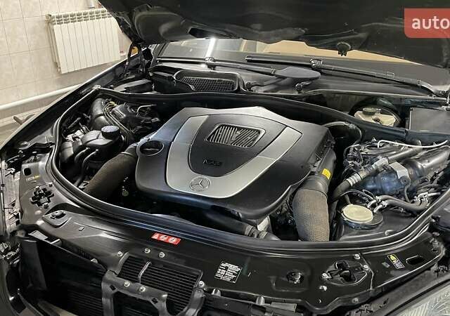 Черный Мерседес С Класс, объемом двигателя 3.5 л и пробегом 330 тыс. км за 12000 $, фото 5 на Automoto.ua
