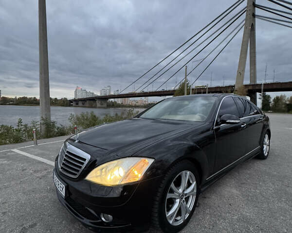 Чорний Мерседес С Клас, об'ємом двигуна 5 л та пробігом 229 тис. км за 8700 $, фото 3 на Automoto.ua