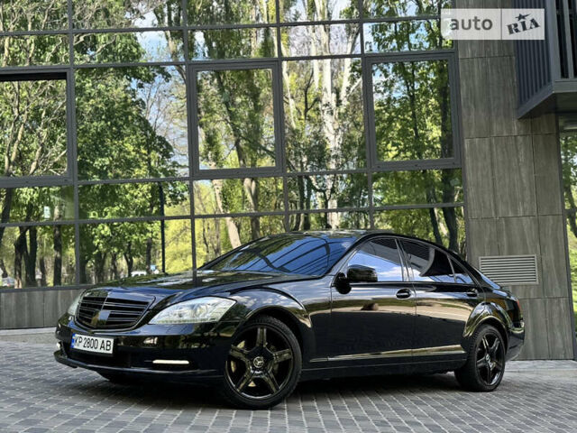 Черный Мерседес С Класс, объемом двигателя 5.5 л и пробегом 235 тыс. км за 13800 $, фото 10 на Automoto.ua