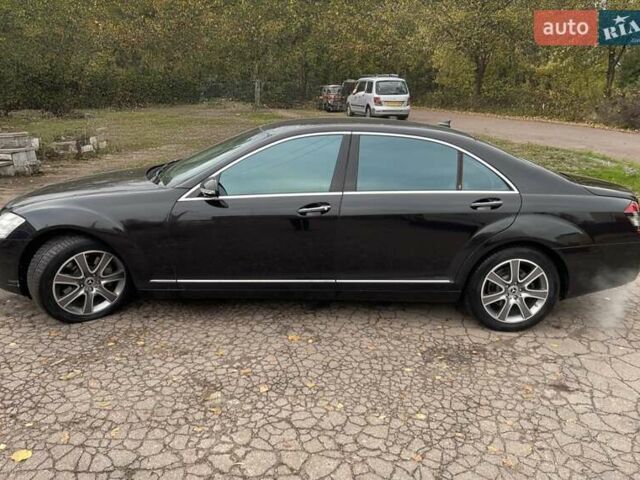 Чорний Мерседес С Клас, об'ємом двигуна 5.5 л та пробігом 430 тис. км за 8500 $, фото 11 на Automoto.ua