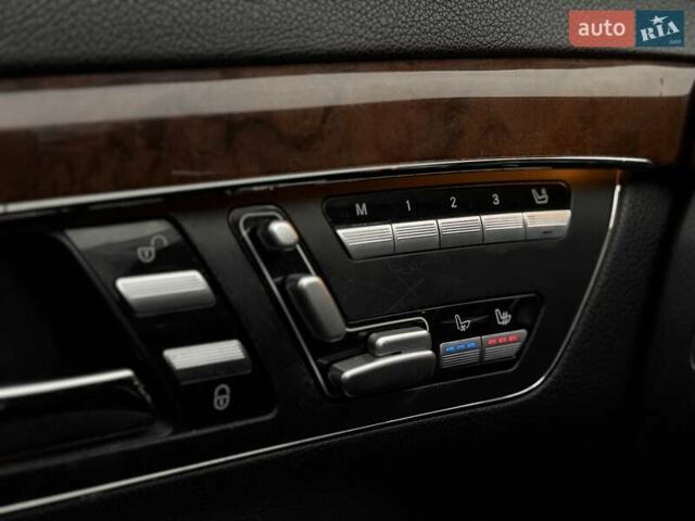 Черный Мерседес С Класс, объемом двигателя 5.4 л и пробегом 425 тыс. км за 11500 $, фото 22 на Automoto.ua