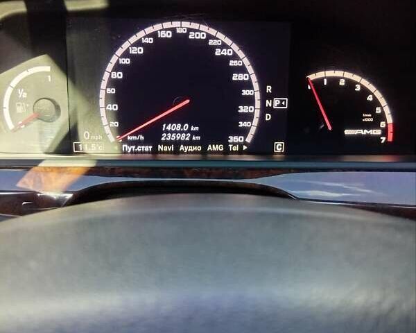 Чорний Мерседес С Клас, об'ємом двигуна 5.5 л та пробігом 235 тис. км за 10999 $, фото 29 на Automoto.ua