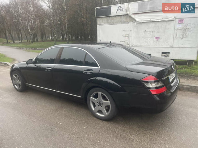 Черный Мерседес С Класс, объемом двигателя 3.5 л и пробегом 246 тыс. км за 11500 $, фото 6 на Automoto.ua