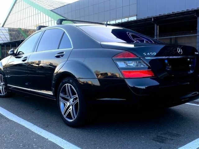 Черный Мерседес С Класс, объемом двигателя 4.7 л и пробегом 298 тыс. км за 11000 $, фото 5 на Automoto.ua