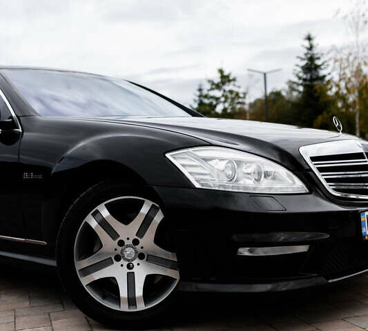 Черный Мерседес С Класс, объемом двигателя 5.46 л и пробегом 189 тыс. км за 16400 $, фото 25 на Automoto.ua