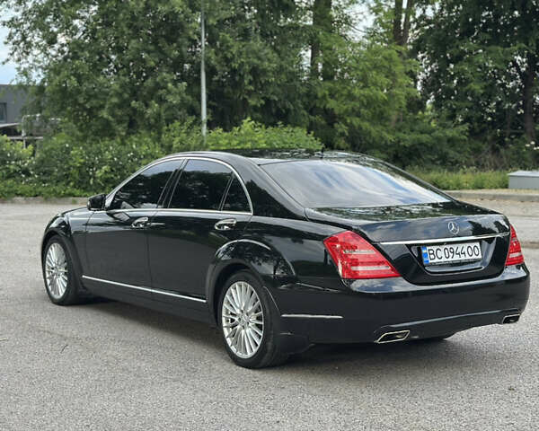 Черный Мерседес С Класс, объемом двигателя 3.5 л и пробегом 265 тыс. км за 11900 $, фото 10 на Automoto.ua