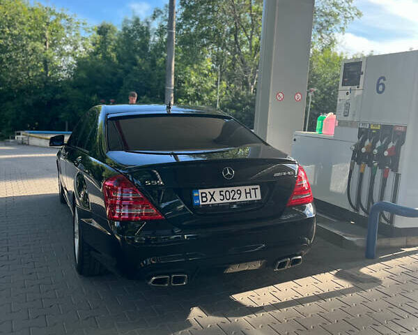 Черный Мерседес С Класс, объемом двигателя 3.5 л и пробегом 220 тыс. км за 10000 $, фото 2 на Automoto.ua