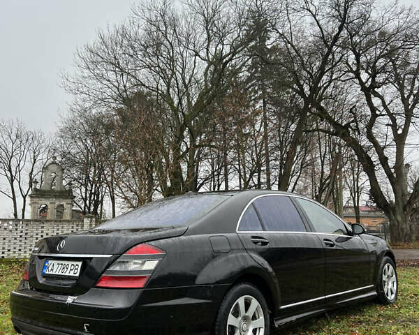 Черный Мерседес С Класс, объемом двигателя 5.46 л и пробегом 241 тыс. км за 5999 $, фото 5 на Automoto.ua