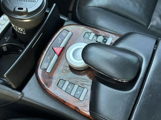 Чорний Мерседес С Клас, об'ємом двигуна 5.5 л та пробігом 298 тис. км за 10000 $, фото 11 на Automoto.ua