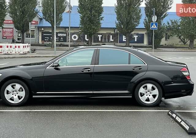 Черный Мерседес С Класс, объемом двигателя 3.5 л и пробегом 330 тыс. км за 12000 $, фото 10 на Automoto.ua