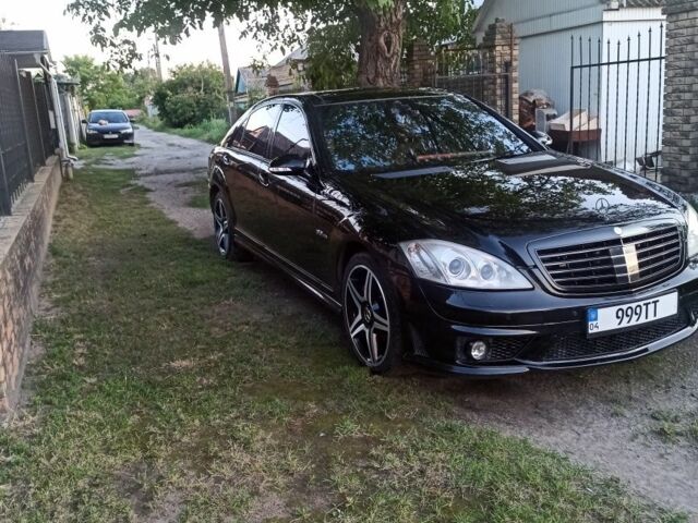Черный Мерседес С Класс, объемом двигателя 0 л и пробегом 350 тыс. км за 10999 $, фото 2 на Automoto.ua