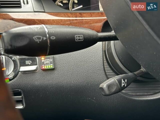 Черный Мерседес С Класс, объемом двигателя 5.4 л и пробегом 425 тыс. км за 11500 $, фото 26 на Automoto.ua