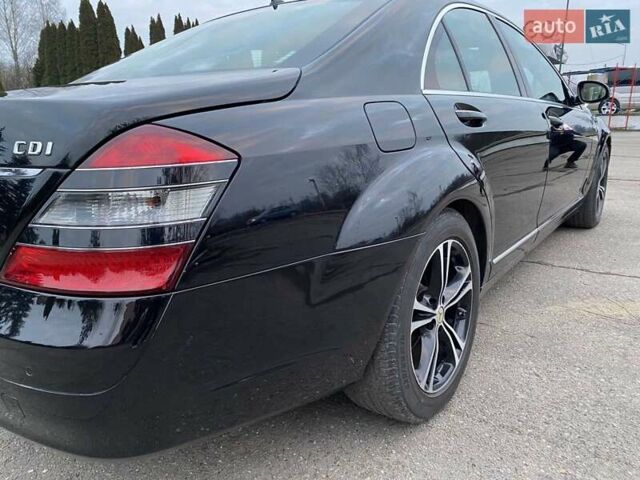 Чорний Мерседес С Клас, об'ємом двигуна 3 л та пробігом 400 тис. км за 10000 $, фото 16 на Automoto.ua