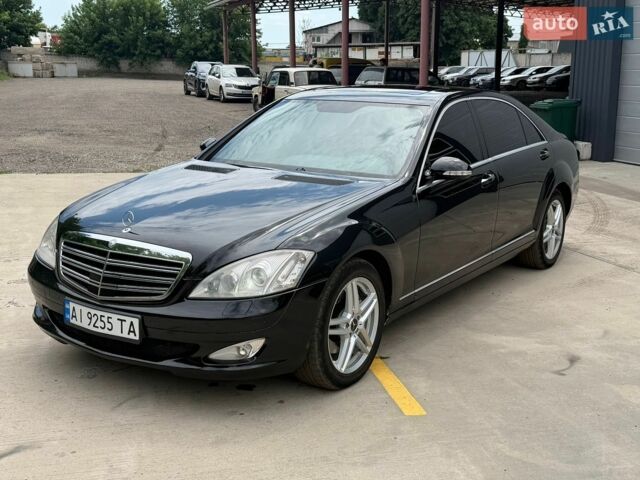Чорний Мерседес С Клас, об'ємом двигуна 3.5 л та пробігом 300 тис. км за 7750 $, фото 2 на Automoto.ua