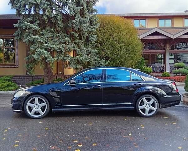 Чорний Мерседес С Клас, об'ємом двигуна 5.5 л та пробігом 235 тис. км за 10999 $, фото 4 на Automoto.ua