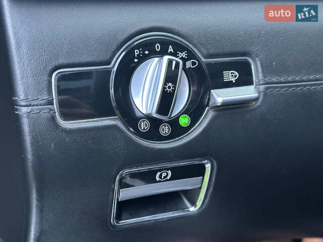 Черный Мерседес С Класс, объемом двигателя 5.46 л и пробегом 297 тыс. км за 9700 $, фото 13 на Automoto.ua