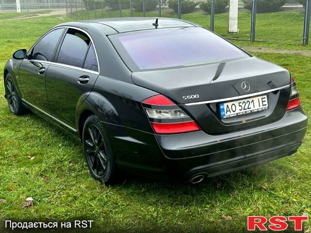 Черный Мерседес С Класс, объемом двигателя 5.5 л и пробегом 297 тыс. км за 15000 $, фото 4 на Automoto.ua
