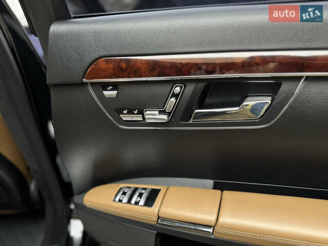 Черный Мерседес С Класс, объемом двигателя 5.5 л и пробегом 288 тыс. км за 10999 $, фото 22 на Automoto.ua