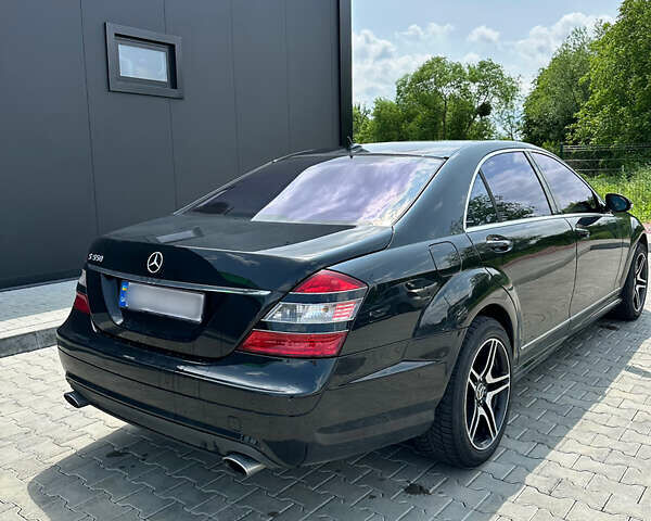 Черный Мерседес С Класс, объемом двигателя 0 л и пробегом 330 тыс. км за 10000 $, фото 3 на Automoto.ua