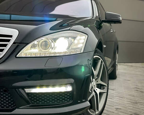 Черный Мерседес С Класс, объемом двигателя 6.3 л и пробегом 91 тыс. км за 25000 $, фото 3 на Automoto.ua