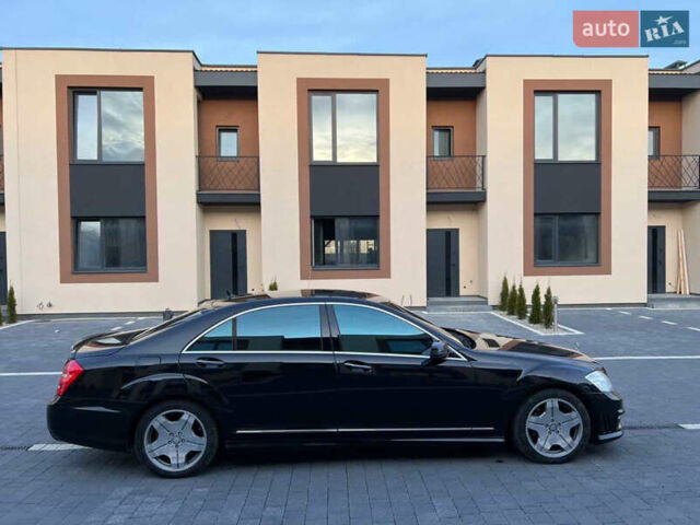 Черный Мерседес С Класс, объемом двигателя 5.5 л и пробегом 220 тыс. км за 12999 $, фото 16 на Automoto.ua
