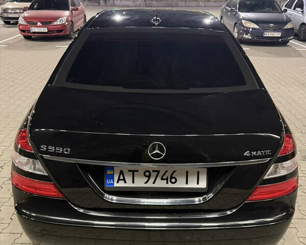 Черный Мерседес С Класс, объемом двигателя 5.5 л и пробегом 176 тыс. км за 8499 $, фото 30 на Automoto.ua