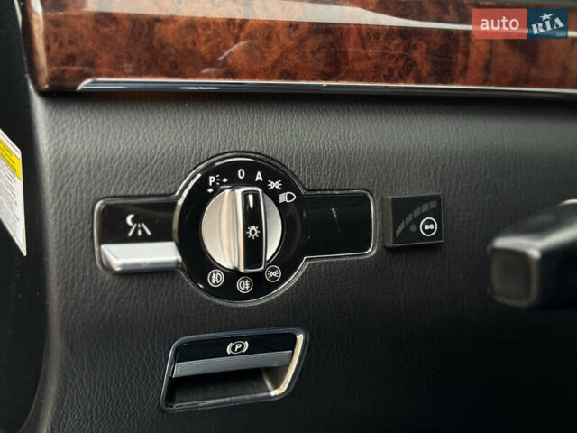 Чорний Мерседес С Клас, об'ємом двигуна 5.5 л та пробігом 288 тис. км за 10950 $, фото 28 на Automoto.ua