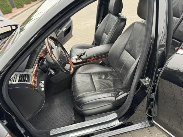 Черный Мерседес С Класс, объемом двигателя 3.5 л и пробегом 217 тыс. км за 10300 $, фото 12 на Automoto.ua