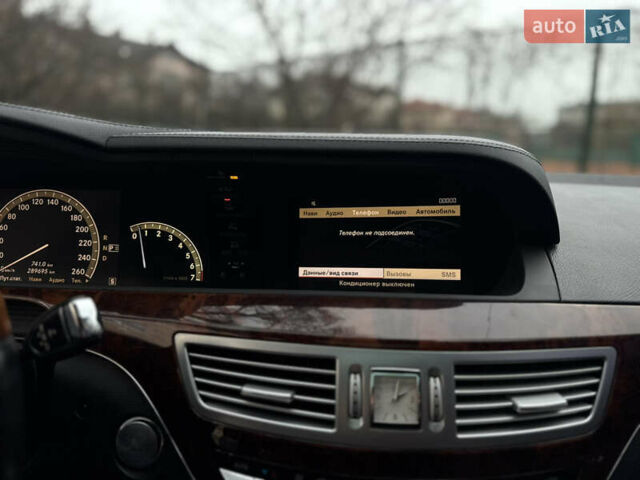 Черный Мерседес С Класс, объемом двигателя 5.5 л и пробегом 288 тыс. км за 10999 $, фото 33 на Automoto.ua