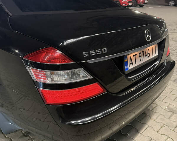 Черный Мерседес С Класс, объемом двигателя 5.5 л и пробегом 176 тыс. км за 8499 $, фото 26 на Automoto.ua