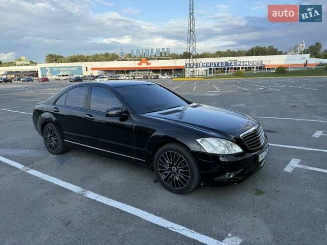 Мерседес С Класс 2007 в Ужгороде на Automoto.ua Черный Мерседес С Класс, объемом двигателя 4.7 л и пробегом 300 тыс. км за 11000 $, фото 2 на Automoto.ua